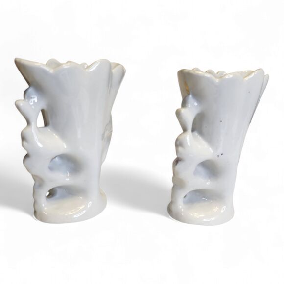 Antique French Bridal Vases - Set of 2, Hand Painted Porcelain, Marked '1834' - Picture 6 of 11